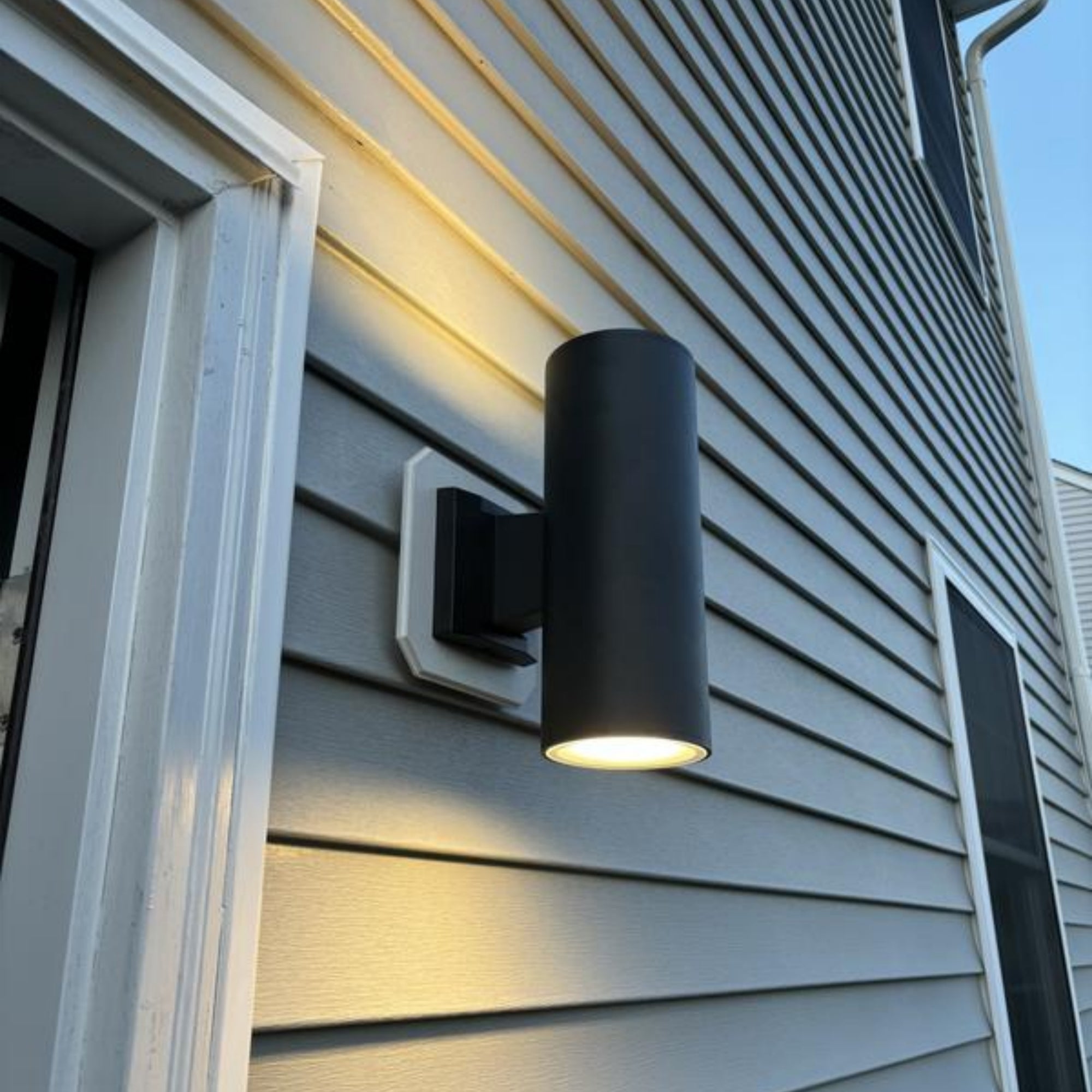 11-in Matte Black Integrated Outdoor Wall Light